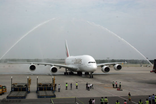 阿联酋航欲增购30架A380 消化飞机增航线|阿联