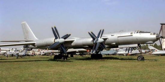资料图:俄罗斯图-95战略轰炸机