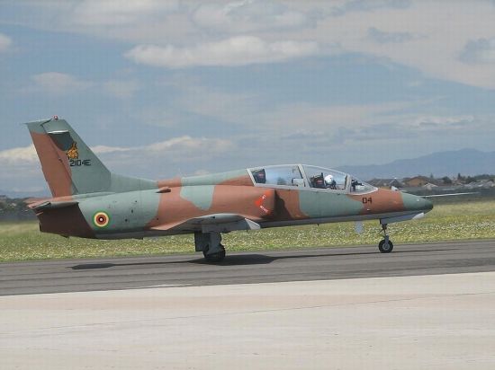 俄称中国与俄法等国争夺玻利维亚20架战机订