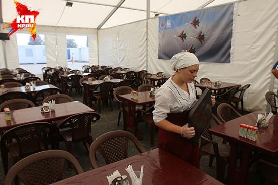 驻叙利亚赫梅米姆机场的俄军食堂