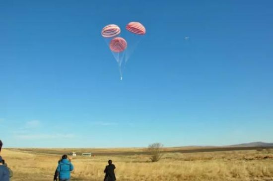 ��������ɡ��ɵ�Ⱥɡϵͳ 