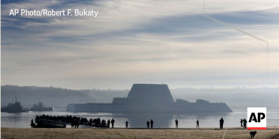 ��������DDG-1000���𽢡���ķ�ֶ��ء�ʻ���˹������λ�������ݵĴ�������ʼ���ԡ� 