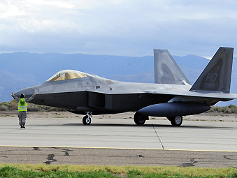 ����12��F-22A����ս�����ٴ���ʱ�����ձ� 