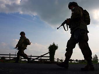 ��ͼ����Ա���ս��������ŵ���׵�½66����