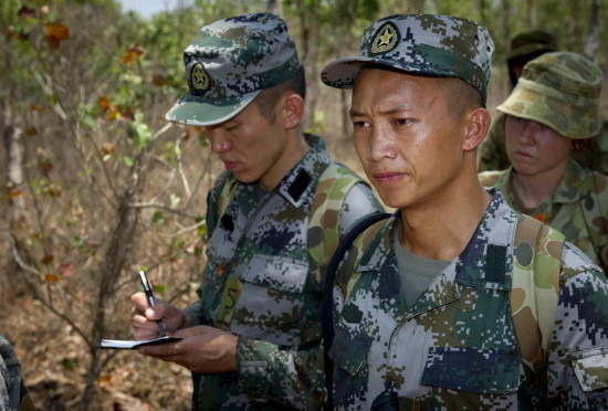 澳军重启航母梦：最强两栖舰将进行直升机起降测试