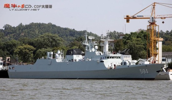 外媒曝光中国新侦察船：外观特殊即将服役