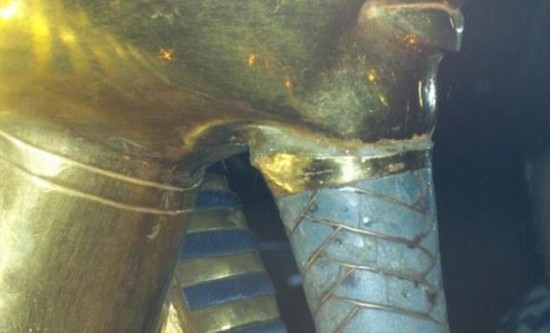 笔记本电脑自300米高空掉落外壳碎裂竟仍能开机