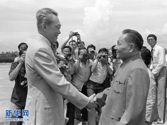 日媒盘点：李光耀与新加坡走过的90年