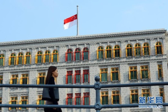 英报盘点李光耀“遗产”:禁售口香糖衣杆禁晾锅