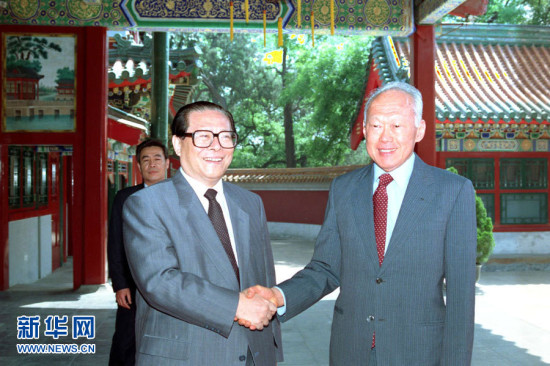 日媒盘点：李光耀与新加坡走过的90年