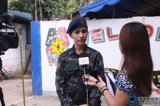 菲律宾靓丽女警参加选美网友赞叹：逮捕我吧