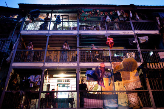 ������200��Ů���������������ж���Ϊ���