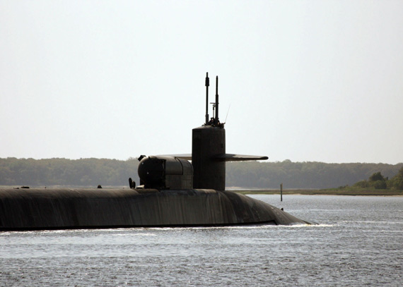 图文：经过改装的美军SSNG-728佛罗里达号核潜艇