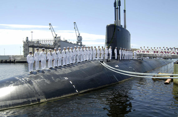 图文：美国海军弗吉尼亚级第3艘舰SSN-776服役