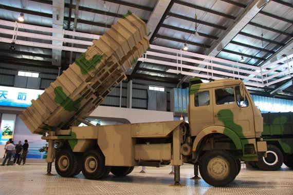 图文：国产新型B-611M战术导弹系统
