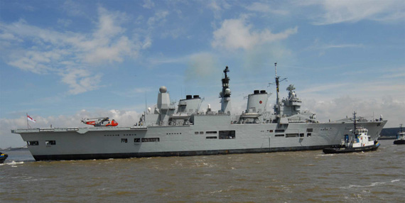 英国海军现有皇家方舟号航母属于轻型航母