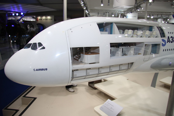 范堡罗航展首日空中客车公司获订单60余架