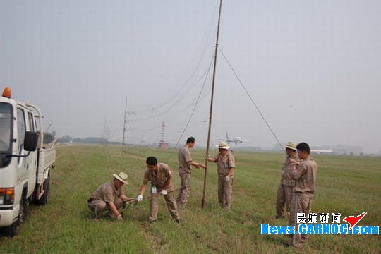 青岛流亭国际机场双管齐下加强夏季驱鸟工作