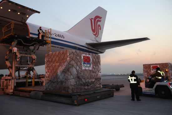 国货航执行中国援助斯里兰卡救灾物资运输任务