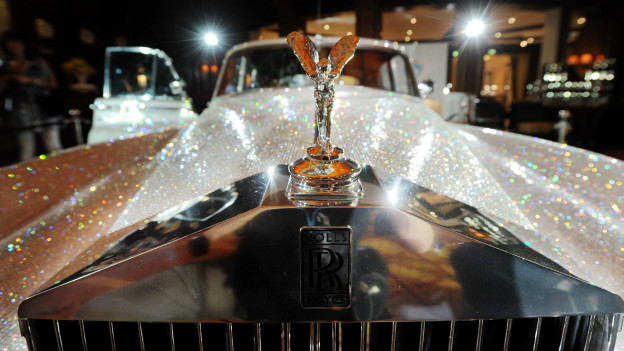 A Rolls Royce Silver Cloud adorned with a million Swarovski crystals is on display in Munich.