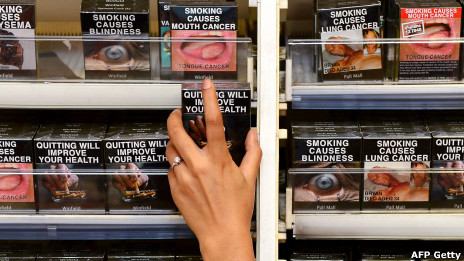 Cigarette packet sin a shop in Australia