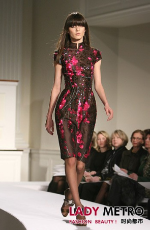 ����ɫ͹��ĸ�׵Ķ�ׯ����