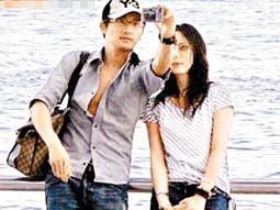 蔡琳2003年就与韩国歌手李承焕结婚,2006年离婚.