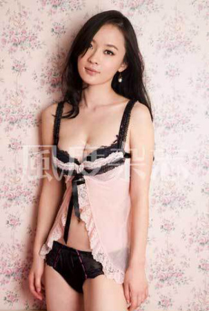 奔三奔四还童颜巨乳十大女星(组图)