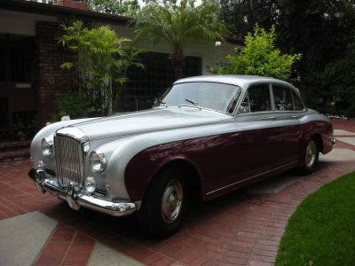 1960年古董宾利(bentley,当年只生产10辆(朱裕民提供)