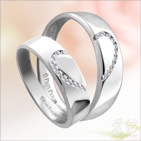 用对戒表达忠贞不渝的爱情(组图)