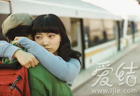 由你的背包引出的爱情故事