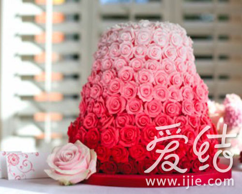 The Rose Wedding Cake 
