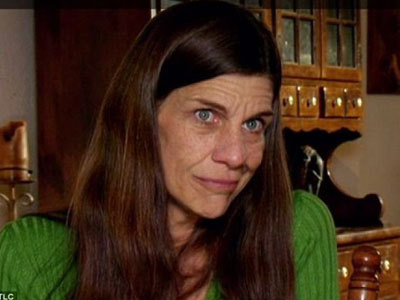 卡丽说自己的尿液有不同的味道，有时是咸的，有时还有香槟的味道。