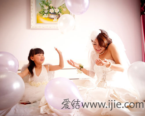 �������������������͸�������