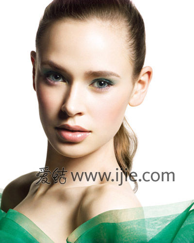 新娘当天化妆造型赏析(2)