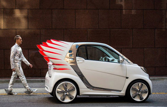 jeremy scott联手smart推出翅膀造型汽车