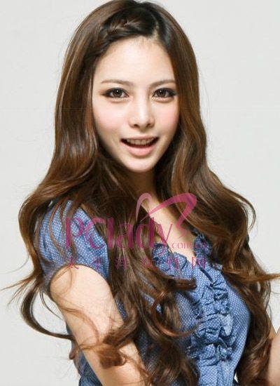 半圆刘海遮住<em>宽额头</em> 达到视觉瘦脸效果_新浪女