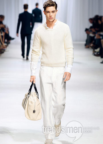  Loewe  Cerruti 1881 ɫЬ Bally ˮ Giorgio Armani