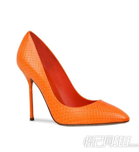 橙色高跟鞋