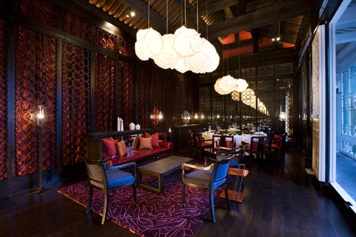 相比于其上海外滩三号的旗舰店