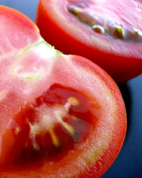 吃减肥圣果西红柿 健康减肥不伤身