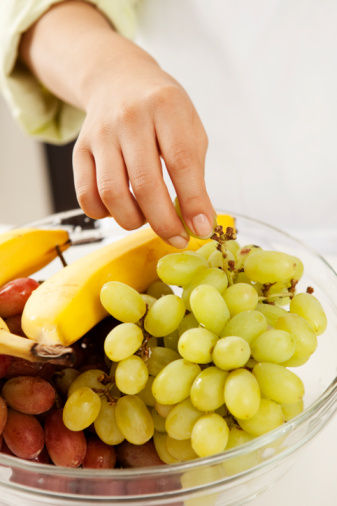 香蕉、葡萄，补充b族维生素