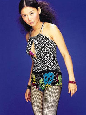 蓝心湄服用大麦若叶青汁减肥