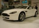 ˹V8 Vantage