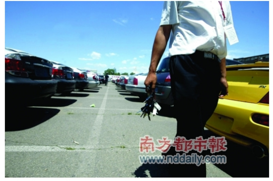 虽然上半年没有政策托市,但车市表现仍然牛气冲天。CFP供图 虽然上半年没有政策托市,但车市表现仍然牛气冲天。CFP供图