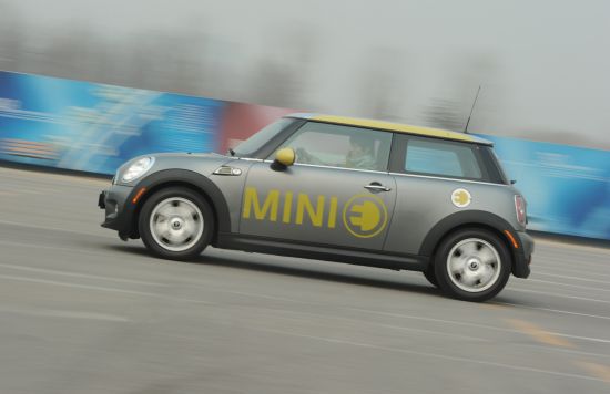 ԼMINI E