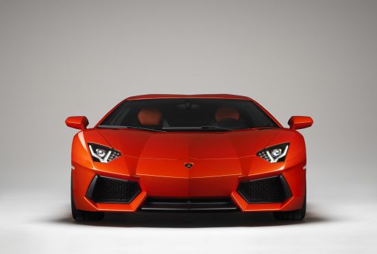 ¿콢Aventador LP 700-4