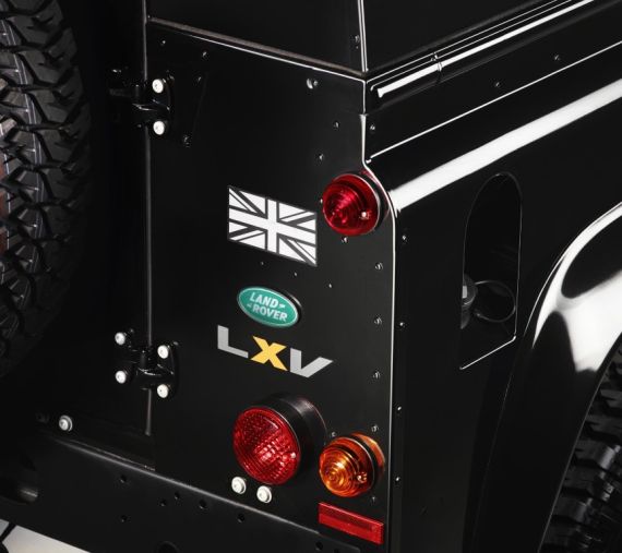 Land Rover Defender LXV