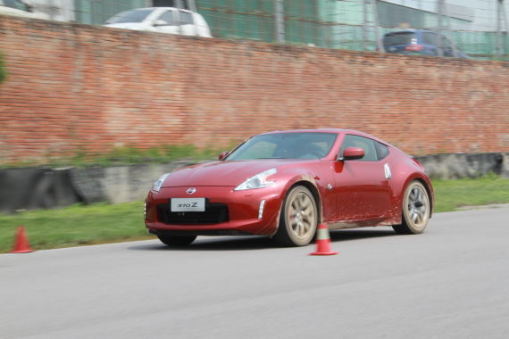 370Z