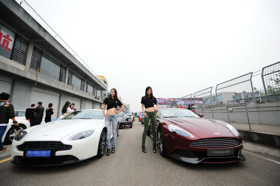 2013重庆超跑俱乐部激情赛道日圆满落幕